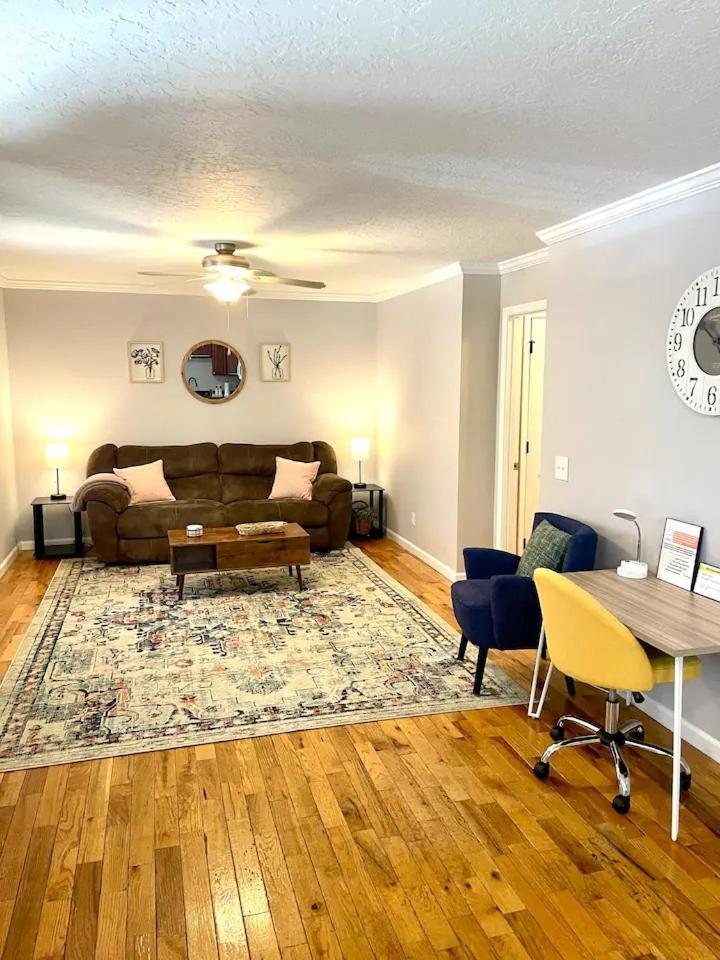 Cozy 2 Bedroom Townhouse Near Lake And Restaurants Guntersville Exterior photo