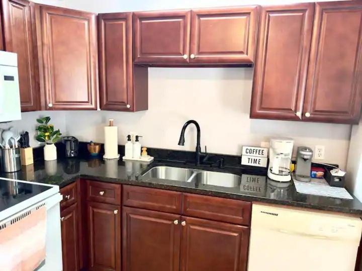 Cozy 2 Bedroom Townhouse Near Lake And Restaurants Guntersville Exterior photo